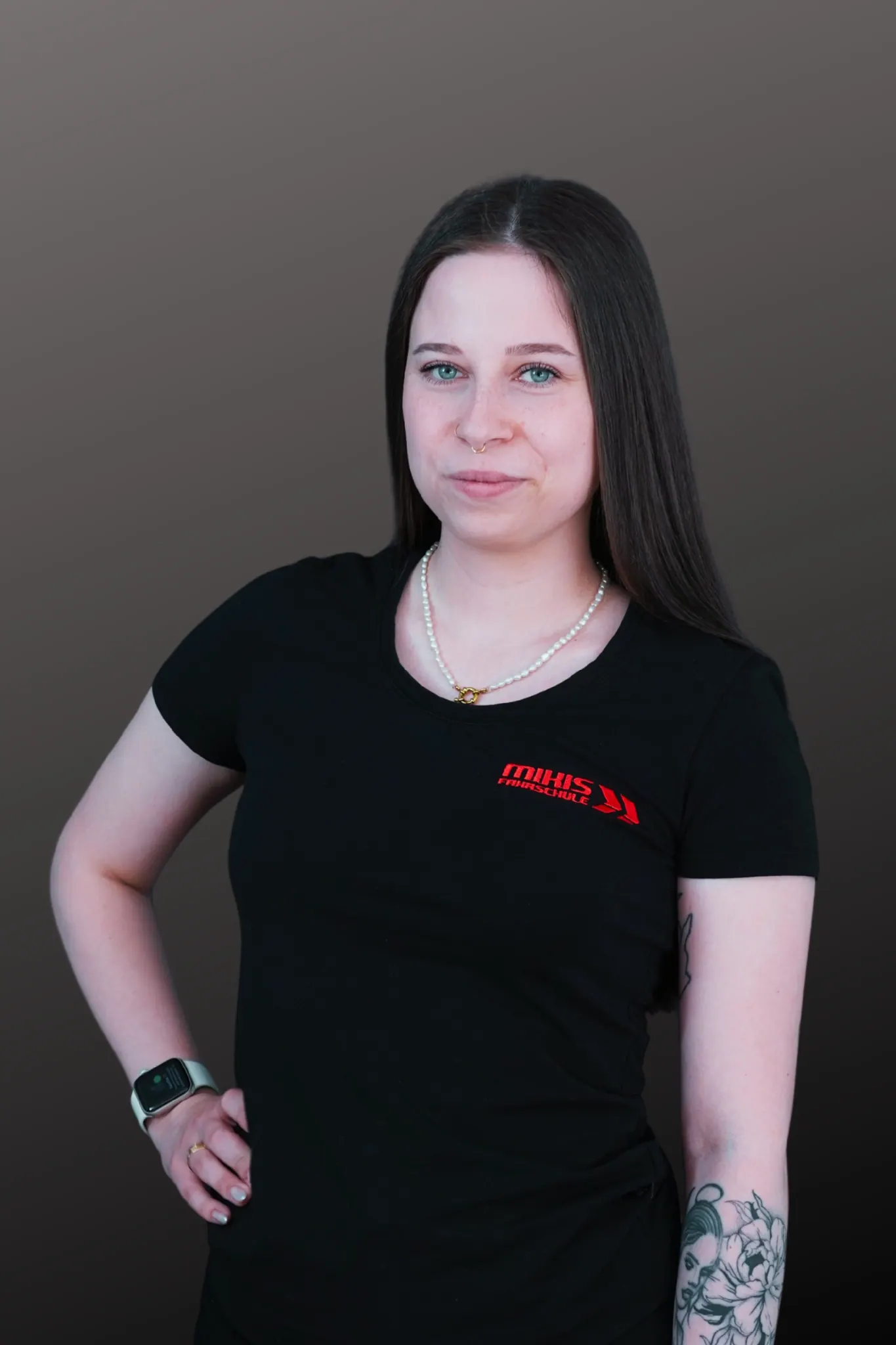 Anna, Büro